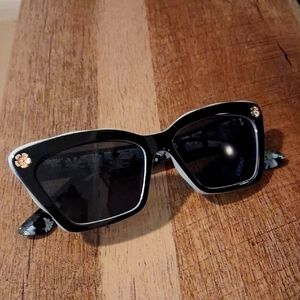 Betsy Johnson Black/White Sunglasses With Floral Accents